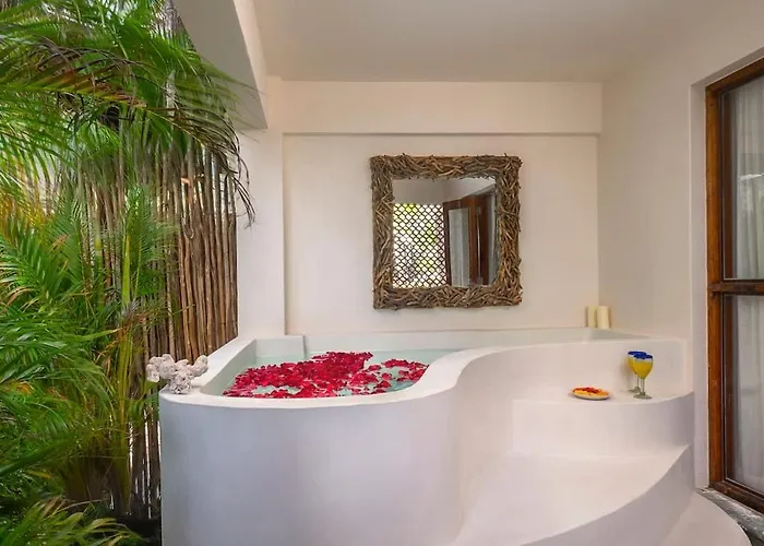 9br Mantaray Soliman Bay Beachfront
