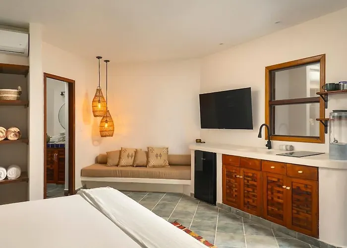 Holiday home 9br Mantaray Soliman Bay Beachfront