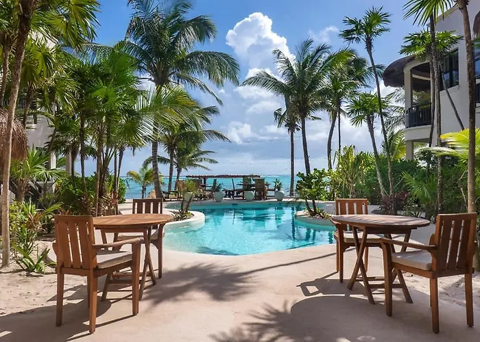 Holiday home 9br Mantaray Soliman Bay Beachfront *